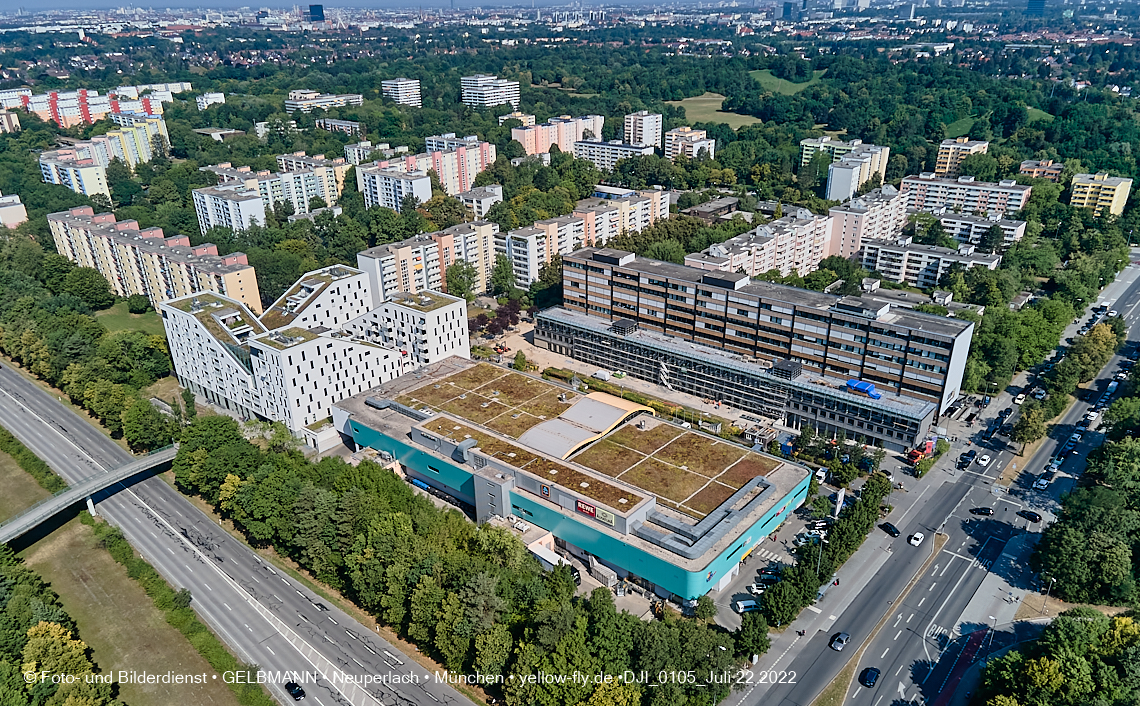 22.07.2022 - Plettzentrum und Montessori Schule in Neuperlach